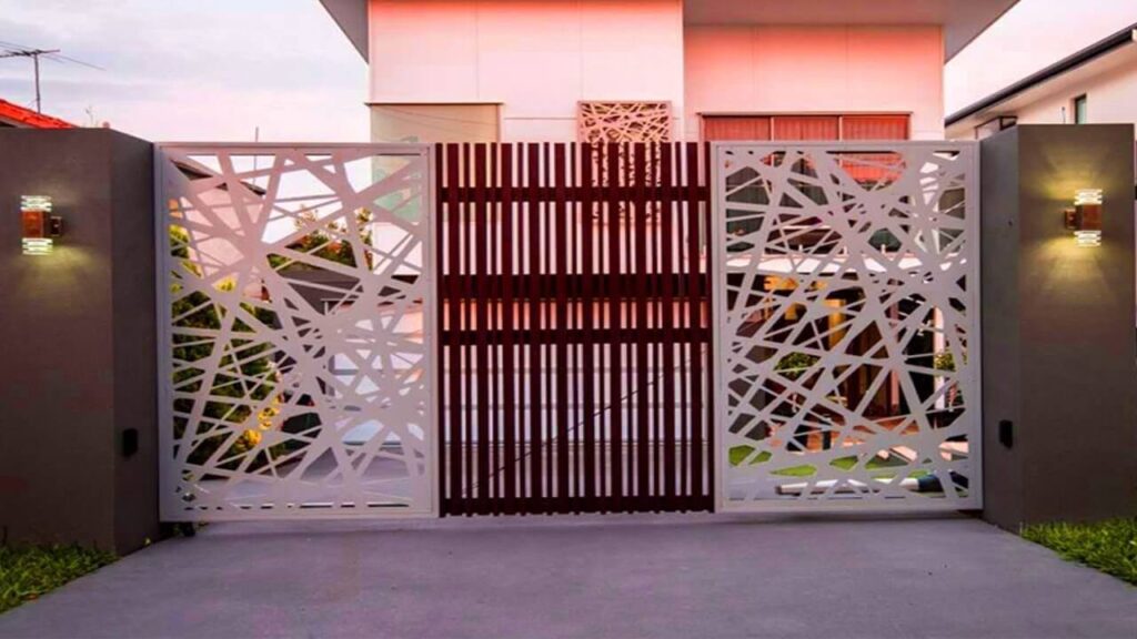 Low Cost Simple Gate Design For Small House